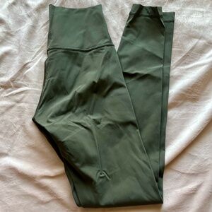 Lululemon Forest Green Wunder Under Legging 4